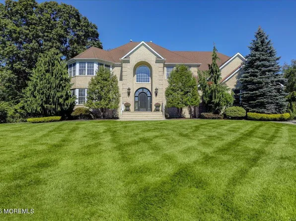 371 Karen Court, Freehold, NJ 07728