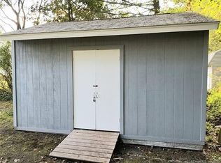 24 Woodhaven St, Waterbury, CT 06708