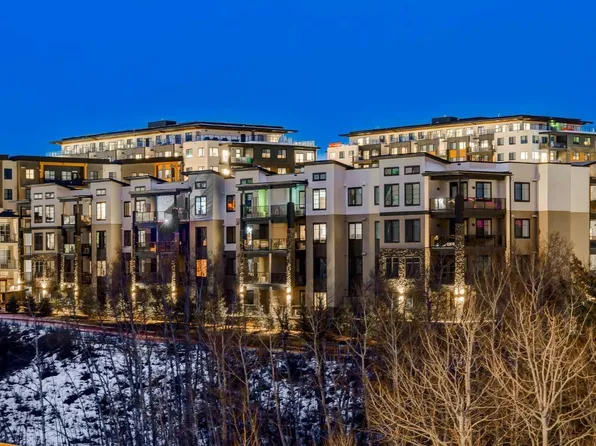 2117 81st St SW #2204, Calgary, AB T3H 6H5