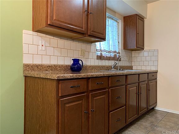 5th image of 7923 Agnes Ave Unit 19