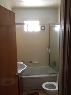 2-bedroom in Fall Creek — Photo 4
