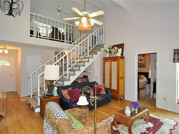 5th image of 20006 Faye Oaks Dr