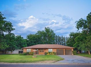 110 Summerfield St, Denver City, TX 79323