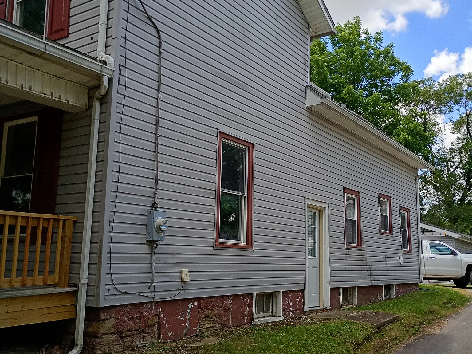 534 N Grant St — Photo 3