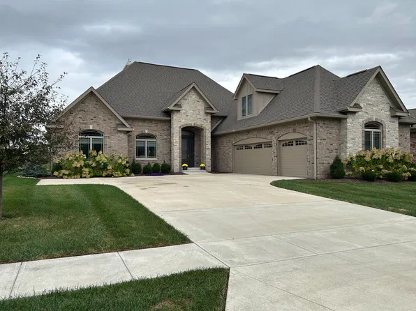 1155 Maclaren Ct, Franklin, IN 46131