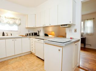 2 Hughes Ave, Rye, NY 10580