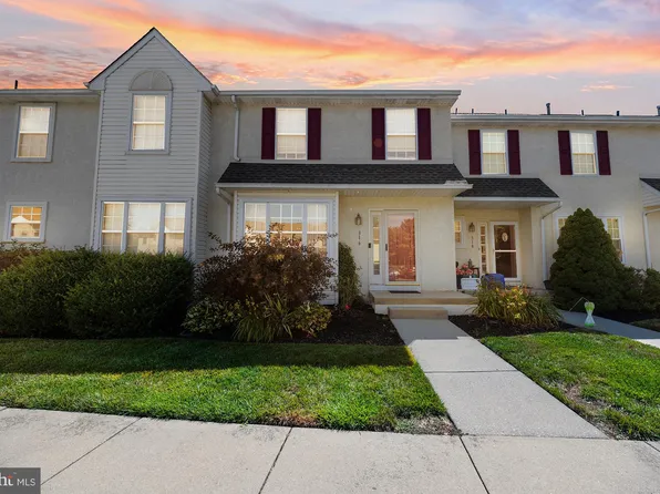 316 Allens Ln, Mullica Hill, NJ 08062