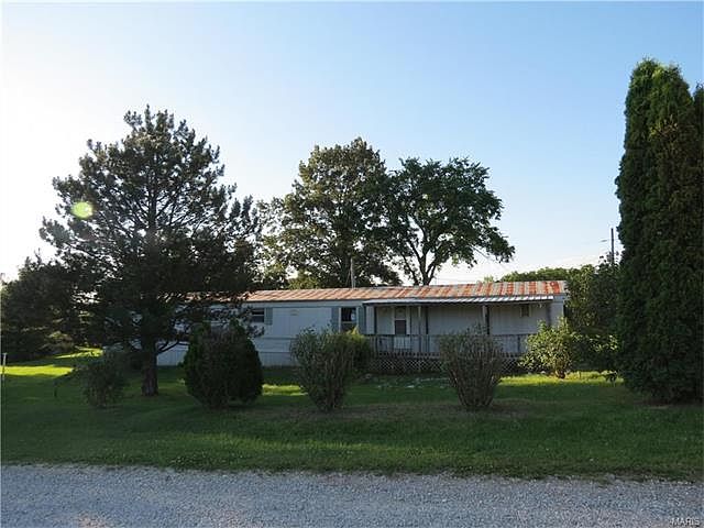 1st image of 332 Chillicothe Ln