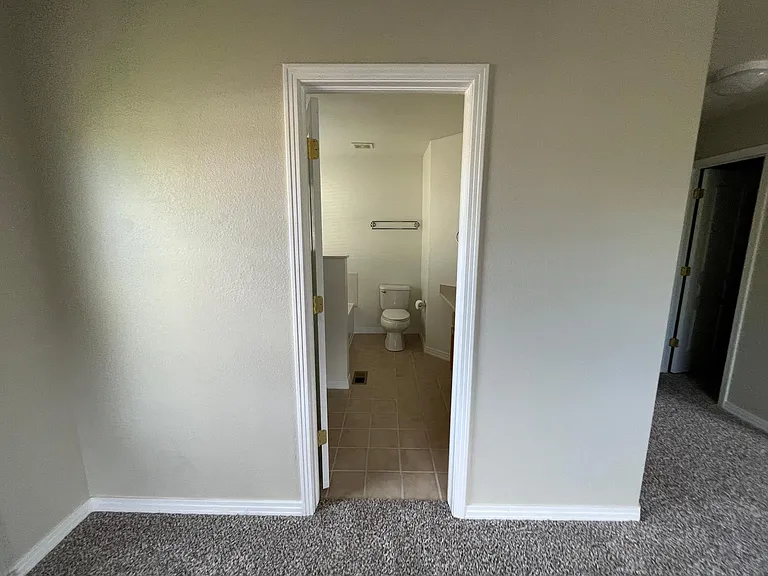 5658 W Center Ave — Photo 17