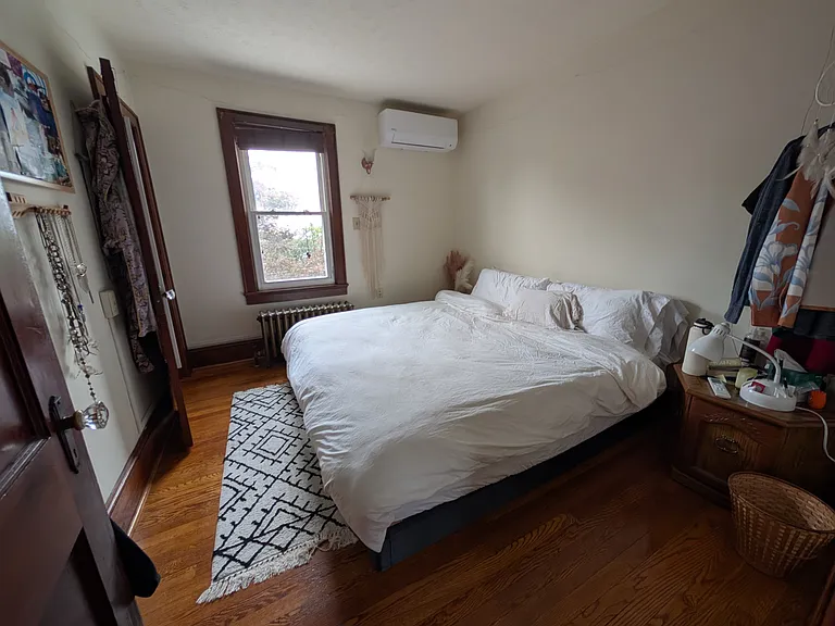 28 N Willow St — Photo 5