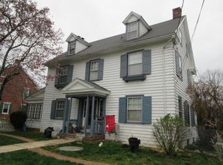 5 E Main St, Leola, PA 17540