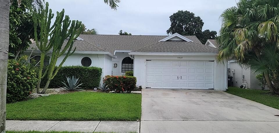 1st image of 13025 Meadowbreeze Dr