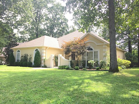 5th image of 33 Stonehenge Dr