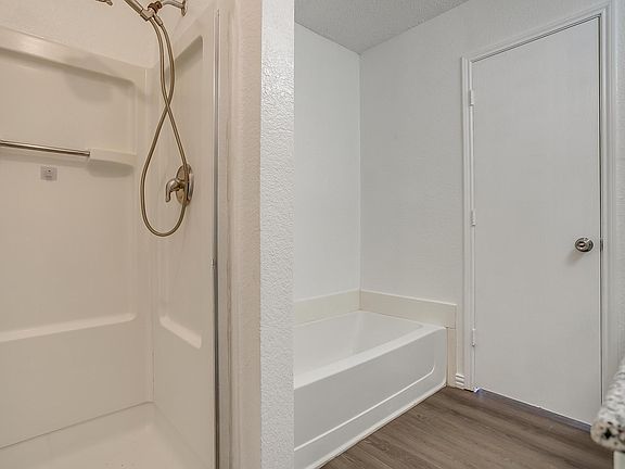 5th image of 6707 Caribou Dr