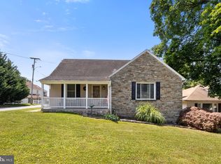 2 S Pleasant Ave, Jacobus, PA 17407