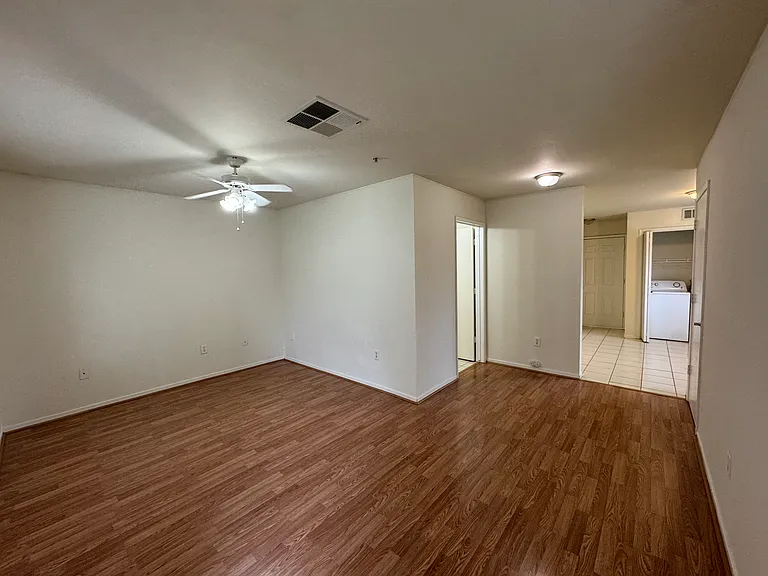 600 Hosking Ave (Golden Valley Luxury Apartments) — Photo 6