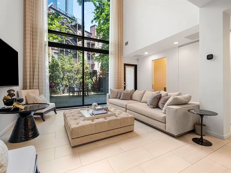 109 Chandler St #1 — Photo 3