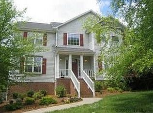 5042 Cobblestone Rd, Winston Salem, NC 27106