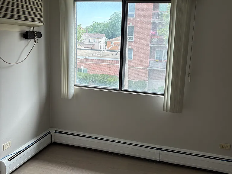 1370 E Washington St #3NE — Photo 9
