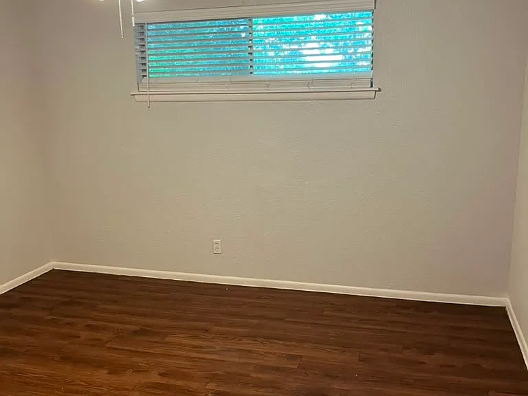 Westwinds Apartments — Photo 7