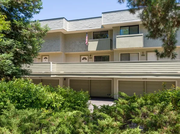 2305 Sharon Rd, Menlo Park, CA 94025