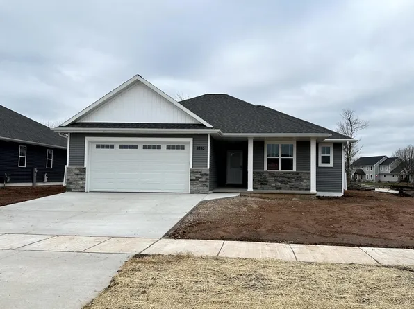 N9395 Gemstone Ct, Appleton, WI 54915