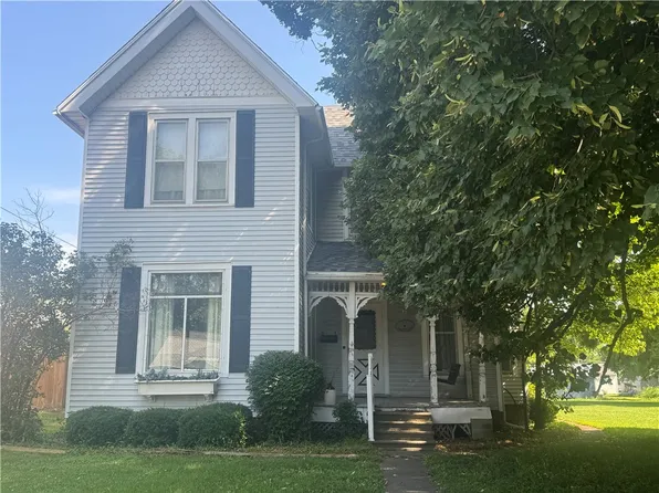 409 Sutherland Ave, Paris, IL 61944
