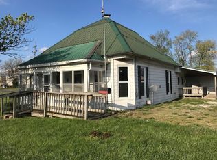 566 N Maple St, Orleans, IN 47452