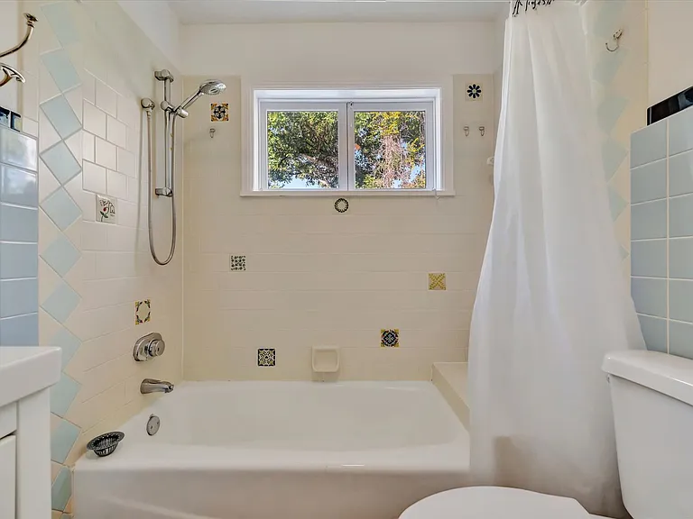 4237 Higel Ave — Photo 32
