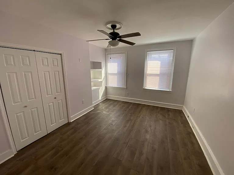 1725 Monument St — Photo 22