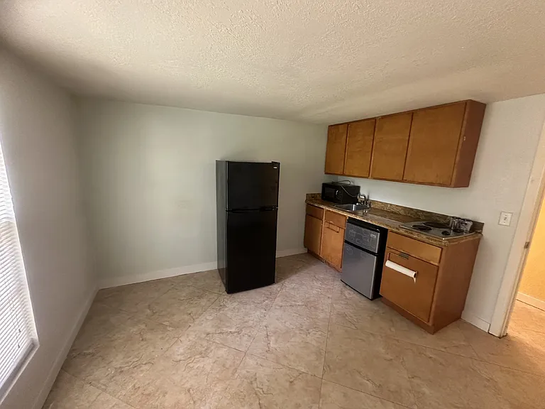 721 W Socrum Loop Rd — Photo 6