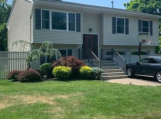 35 Monmouth Ave, Bridgewater, NJ 08807