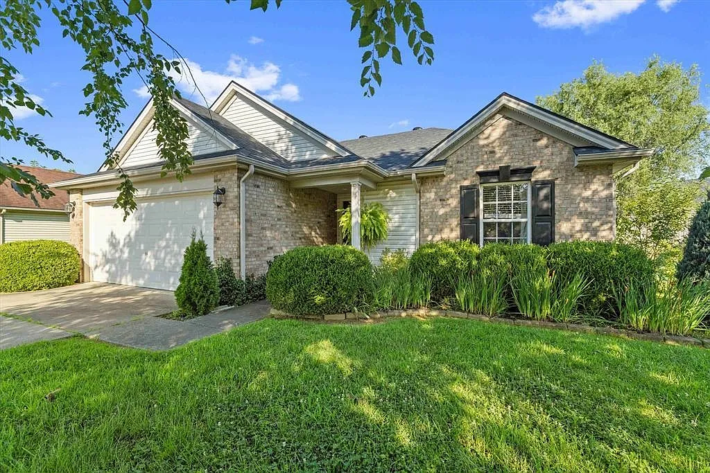 3 bed, 2.0 bath, $1,750 — Photo 1