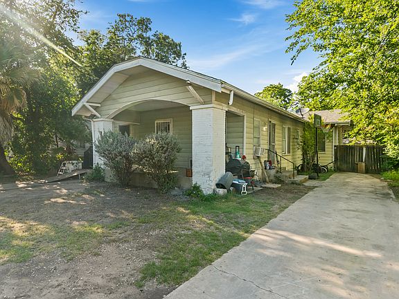 3rd image of 931 W Kings Hwy