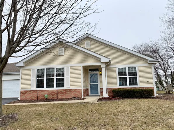 16355 Crescent Lake Dr, Crest Hill, IL 60403