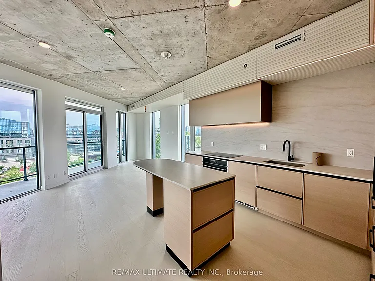 57 Brock Ave #704 — Photo 3