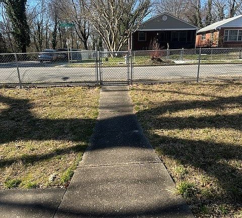 5th image of 5608 Campbell Ave