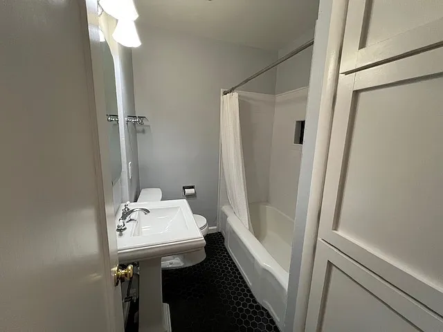 176 San Antonio Way — Photo 14