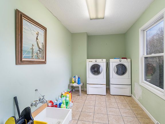 2nd image of 14632 Petal Ln