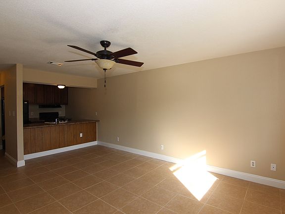 2nd image of 519-A Landview St