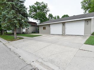 503 Markley Ave S, Thief River Falls, MN 56701