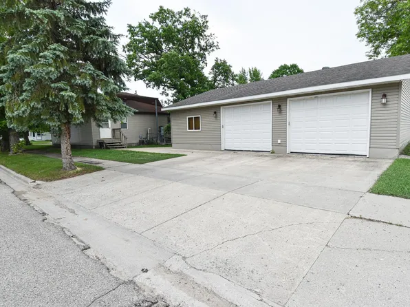 503 Markley Ave S, Thief River Falls, MN 56701