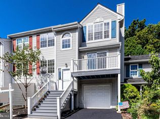 10228 Faire Commons Ct, Burke, VA 22015