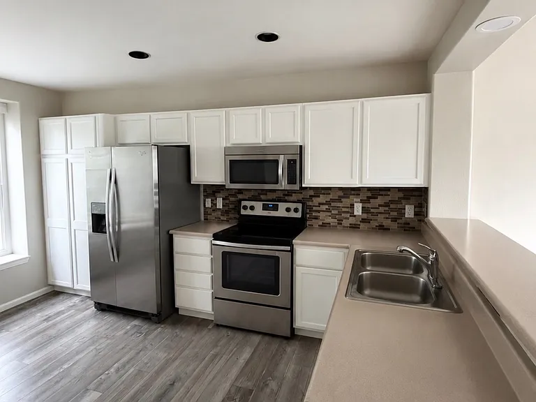 13390 Race St — Photo 15