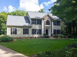 4181 Parkwood Ave, Mantua, OH 44255
