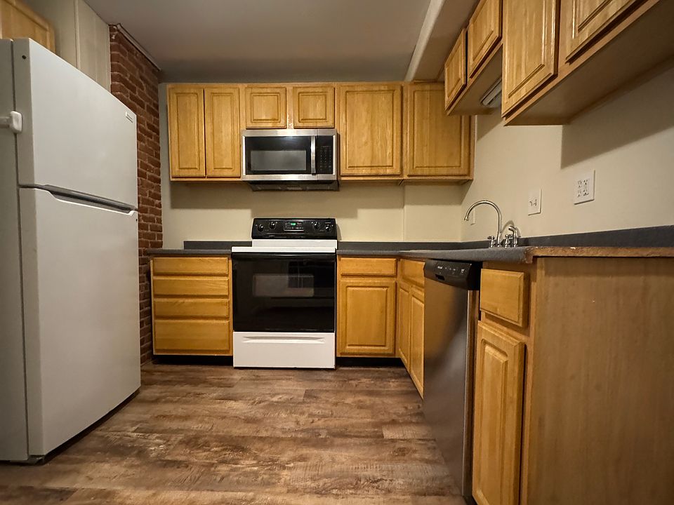 1st image of 37 Courtland St #B-2