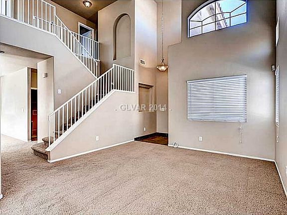 5th image of 995 Sand Coral Dr