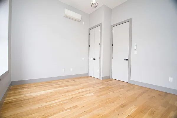 Rented by Nooklyn NYC LLC | media 10