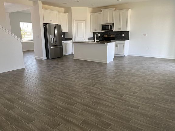 2nd image of 5643 Wood Bridge Pl