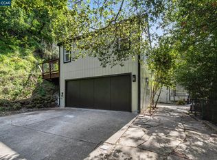 2106 Mastlands Dr, Oakland, CA 94611